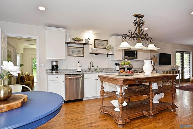 207 Jones Valley Drive, Huntsville, AL 35802