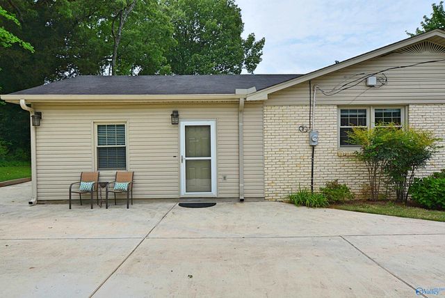 207 Jones Valley Drive, Huntsville, AL 35802