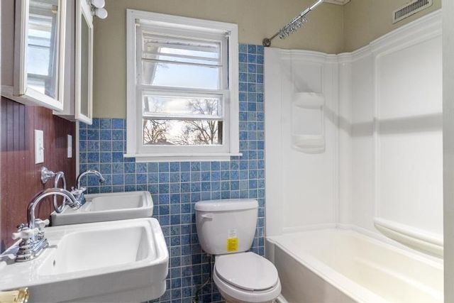 737 N Nettleton Avenue, Bonner Springs, KS 66012