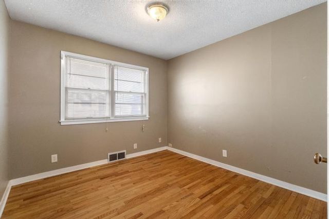 737 N Nettleton Avenue, Bonner Springs, KS 66012