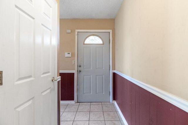 737 N Nettleton Avenue, Bonner Springs, KS 66012