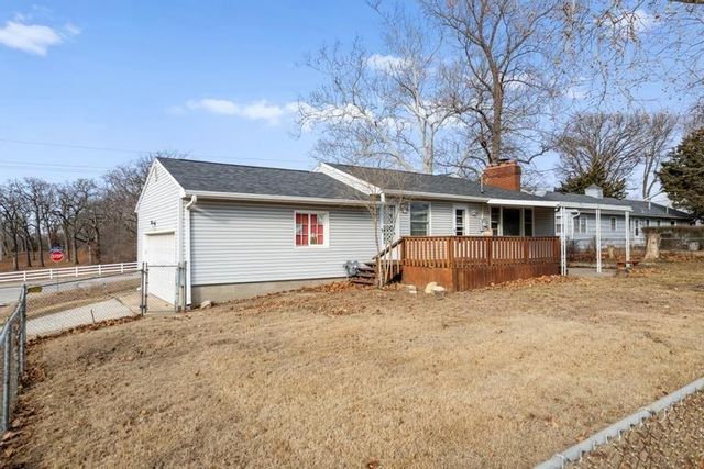 737 N Nettleton Avenue, Bonner Springs, KS 66012