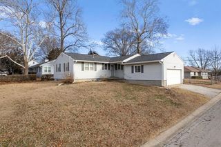 737 N Nettleton Avenue, Bonner Springs, KS 66012