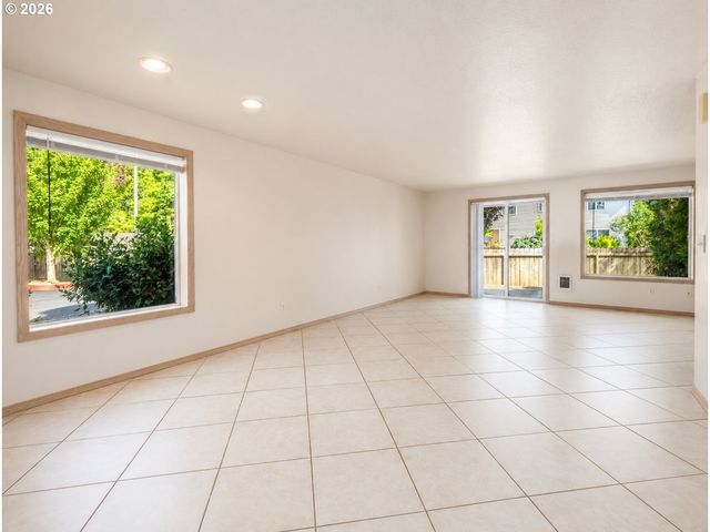 5301 PLOMONDON St A6, Vancouver, WA 98661