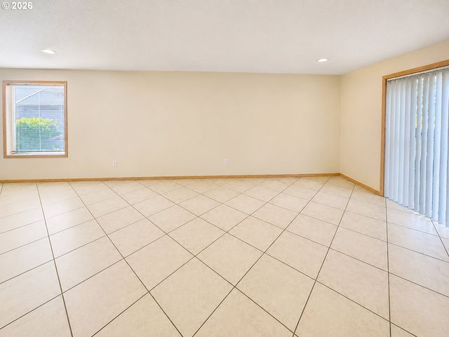 5301 PLOMONDON St A6, Vancouver, WA 98661