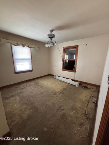 3335 Greenwood Ave, Louisville, KY 40211