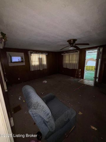 3335 Greenwood Ave, Louisville, KY 40211