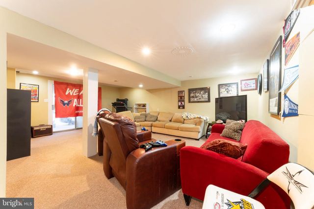 9723 COUNSELLOR DR, Vienna, VA 22181