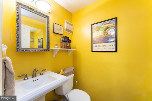 9723 COUNSELLOR DR, Vienna, VA 22181