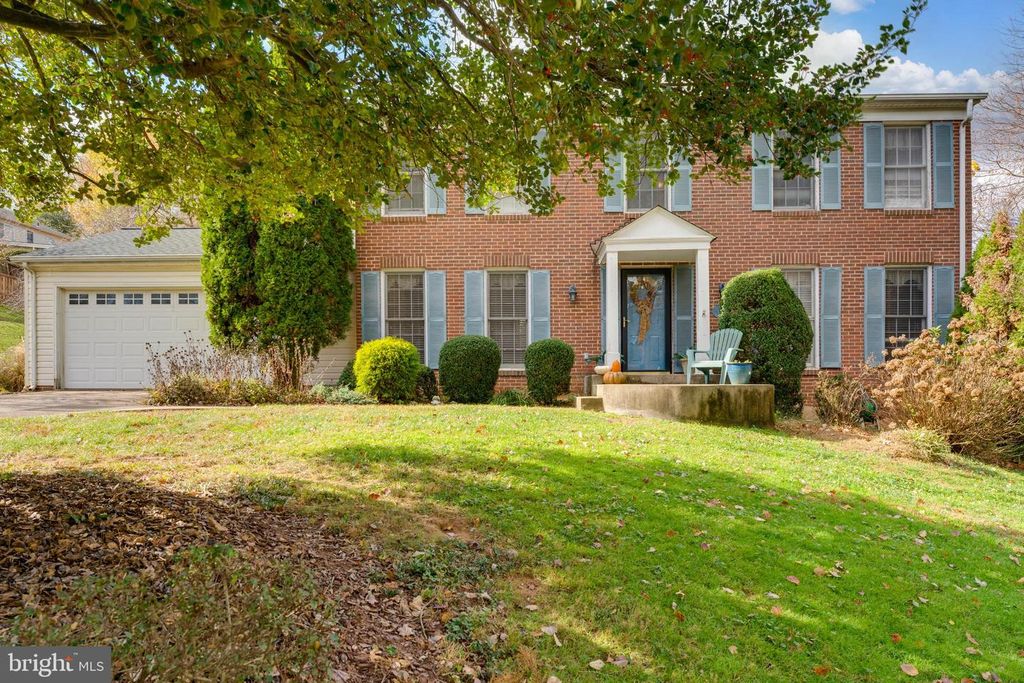 9723 COUNSELLOR DR, Vienna, VA 22181