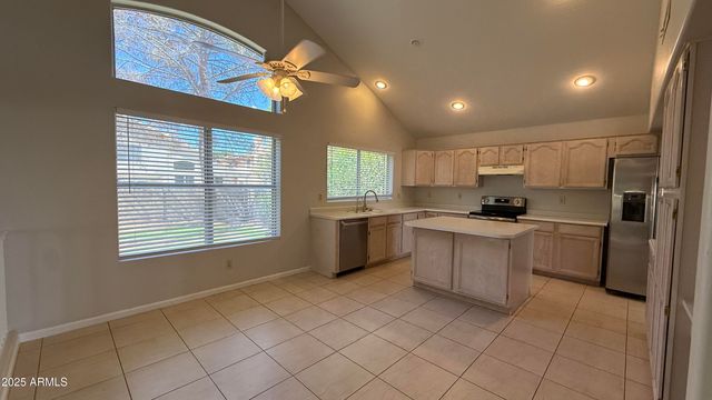 1892 W SPRUCE Drive, Chandler, AZ 85286