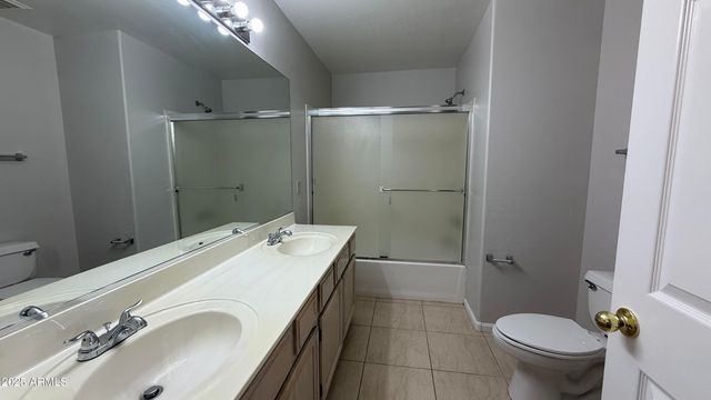 1892 W SPRUCE Drive, Chandler, AZ 85286
