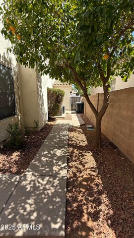 1892 W SPRUCE Drive, Chandler, AZ 85286