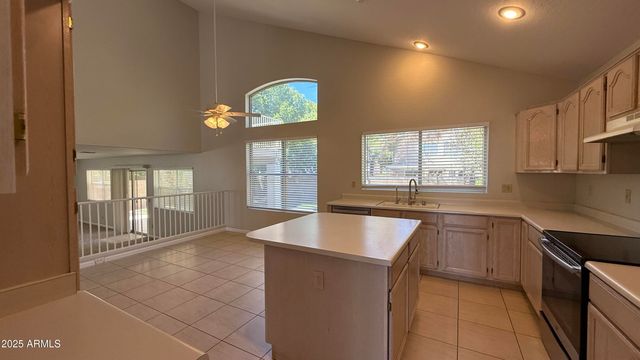 1892 W SPRUCE Drive, Chandler, AZ 85286