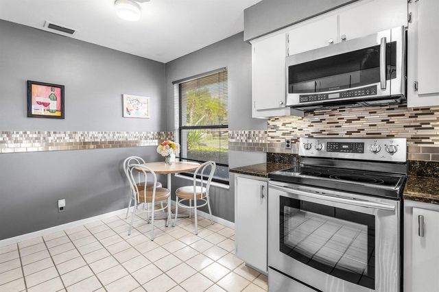 6166 Brandon Street, Palm Beach Gardens, FL 33418