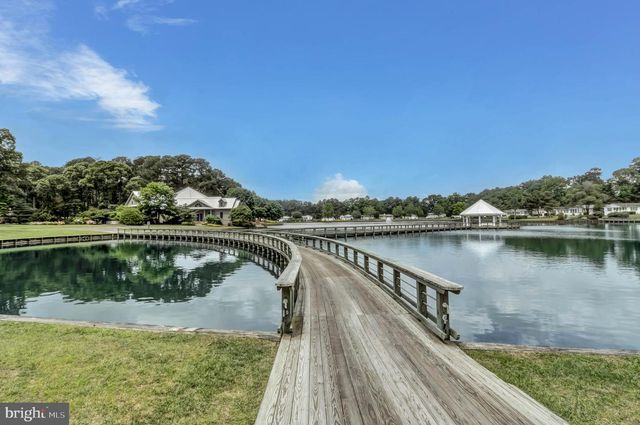 33198 LAKESHORE CIR, Millsboro, DE 19966