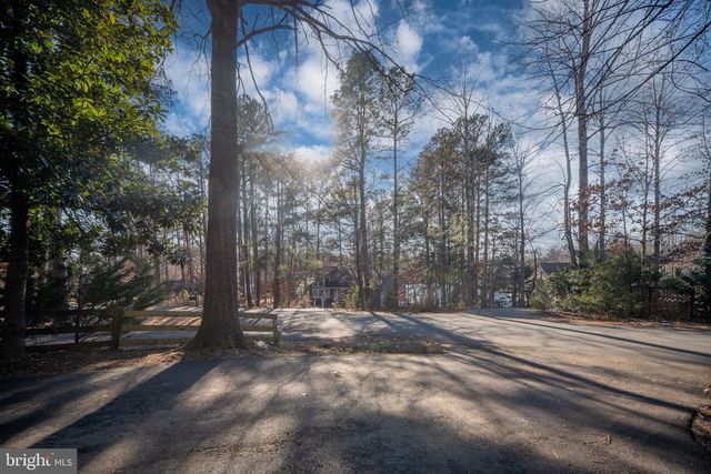 28 TANGLEWOOD RD, Palmyra, VA 22963