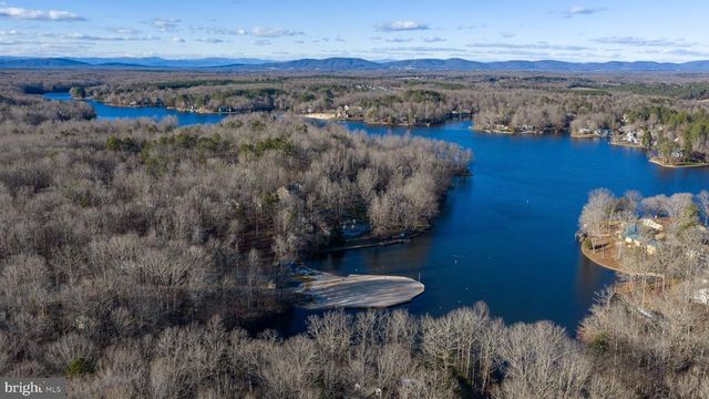 28 TANGLEWOOD RD, Palmyra, VA 22963