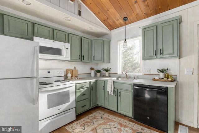 28 TANGLEWOOD RD, Palmyra, VA 22963