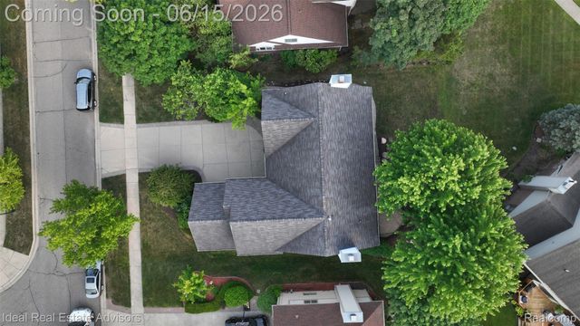 1364 Kentfield Drive, Rochester, MI 48307