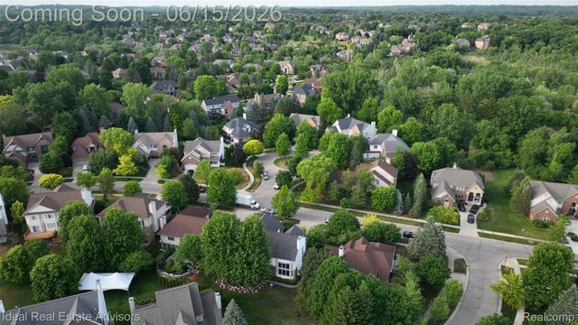 1364 Kentfield Drive, Rochester, MI 48307