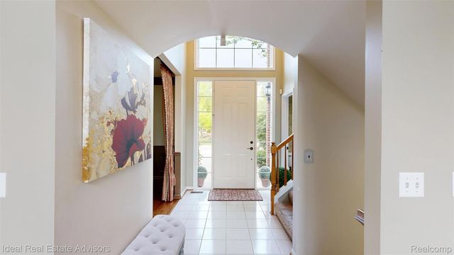 1364 Kentfield Drive, Rochester, MI 48307
