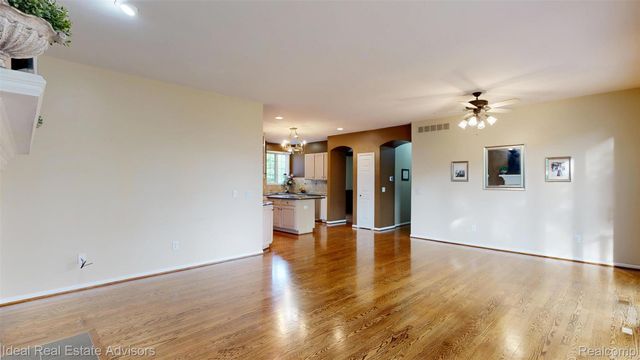 1364 Kentfield Drive, Rochester, MI 48307