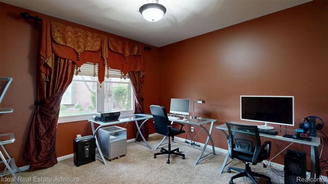 1364 Kentfield Drive, Rochester, MI 48307