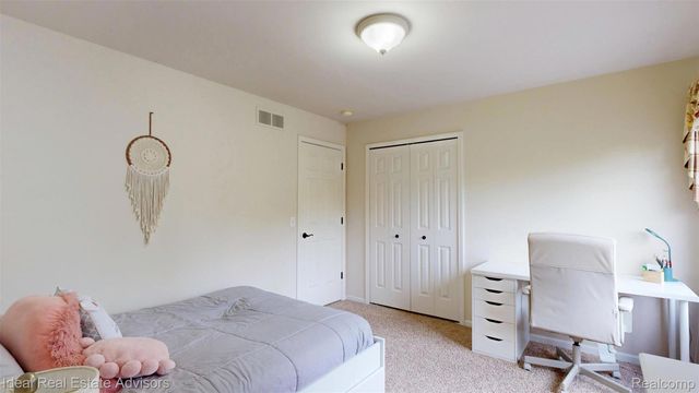 1364 Kentfield Drive, Rochester, MI 48307