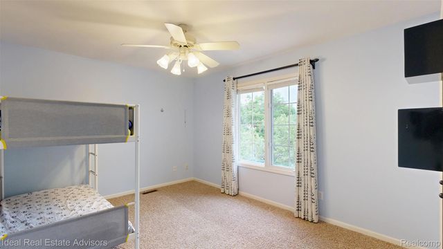 1364 Kentfield Drive, Rochester, MI 48307