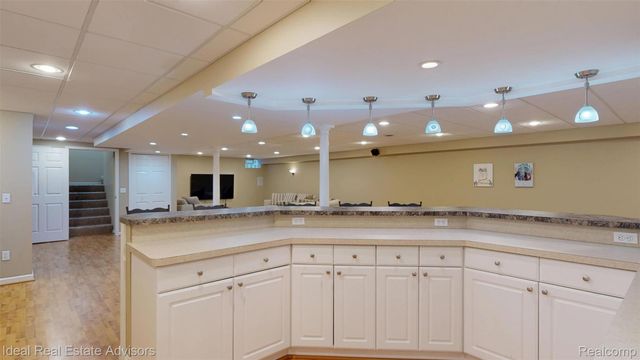 1364 Kentfield Drive, Rochester, MI 48307