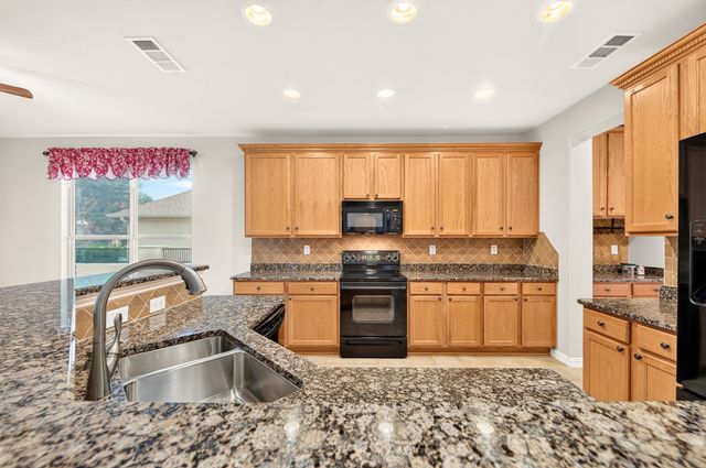 8713 Franklin Drive, Denton, TX 76207