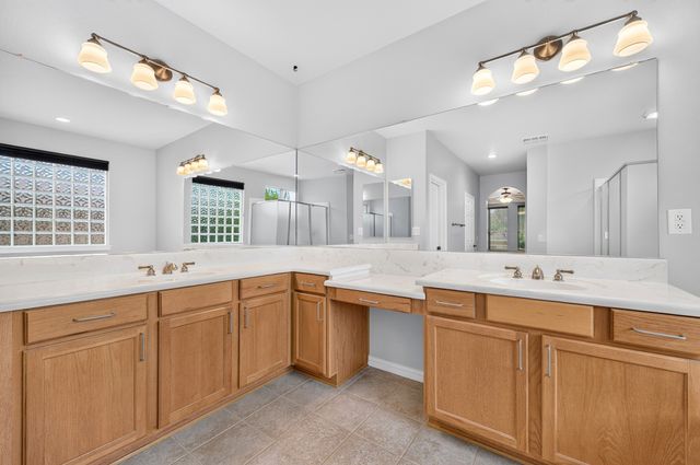 8713 Franklin Drive, Denton, TX 76207