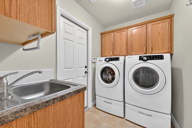 8713 Franklin Drive, Denton, TX 76207