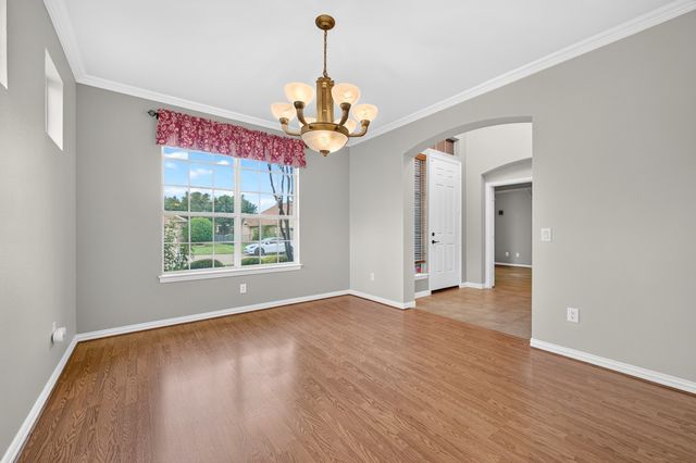 8713 Franklin Drive, Denton, TX 76207