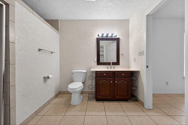 20134 S Jett Rd, San Antonio, TX 78264