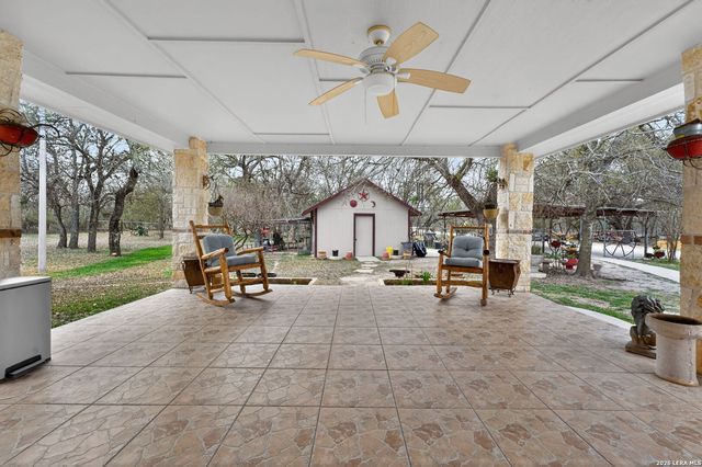 20134 S Jett Rd, San Antonio, TX 78264