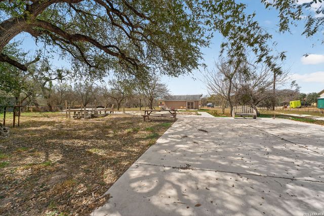 20134 S Jett Rd, San Antonio, TX 78264