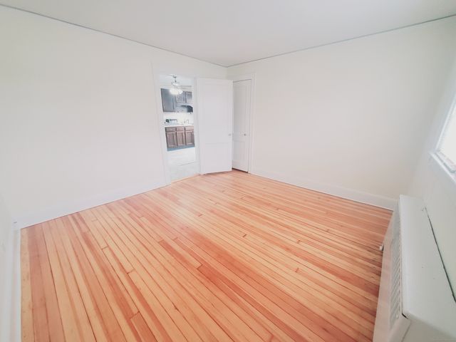 15 Robin Street, Stamford, CT 06902