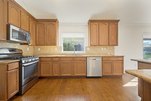 11009 Southerland Drive, Denton, TX 76207