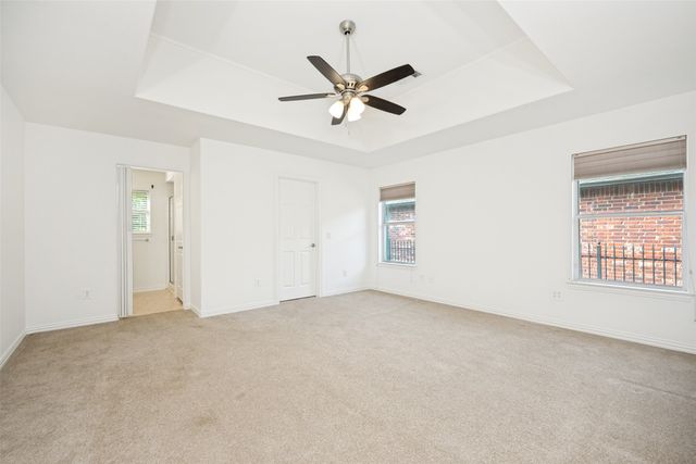 11009 Southerland Drive, Denton, TX 76207