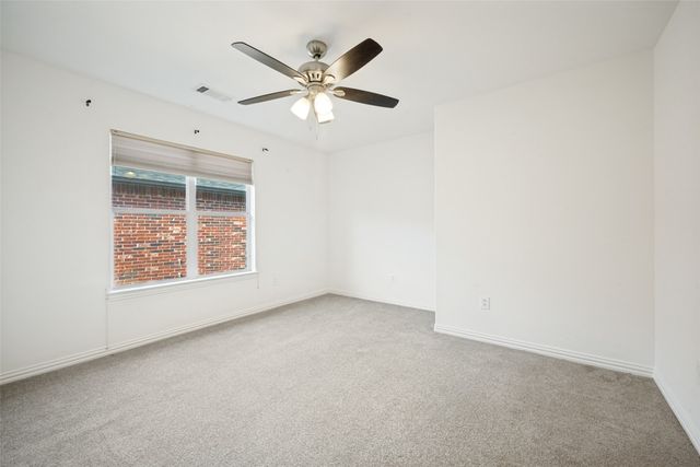 11009 Southerland Drive, Denton, TX 76207