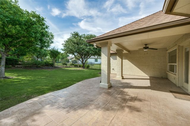 11009 Southerland Drive, Denton, TX 76207
