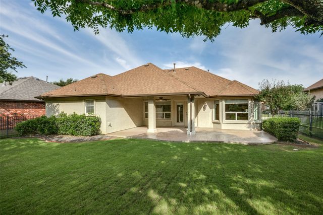 11009 Southerland Drive, Denton, TX 76207