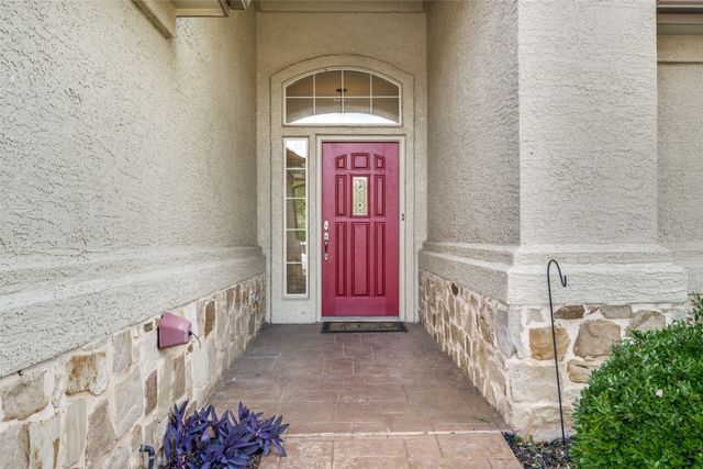 11009 Southerland Drive, Denton, TX 76207