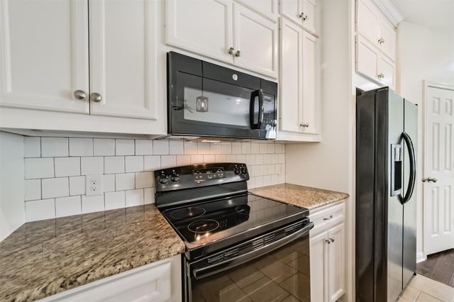 5305 Avenue J, Houston, TX 77011