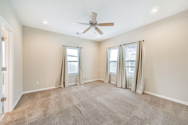 5305 Avenue J, Houston, TX 77011