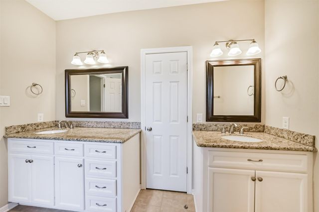 5305 Avenue J, Houston, TX 77011
