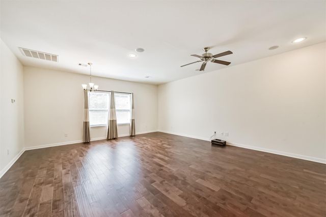 5305 Avenue J, Houston, TX 77011