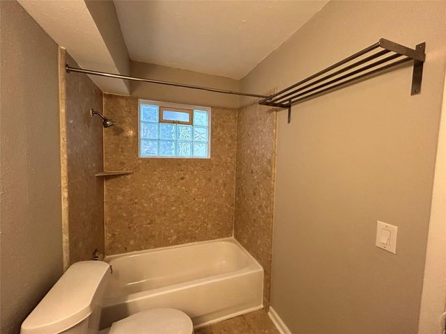 807 Heights Boulevard 8, Houston, TX 77007